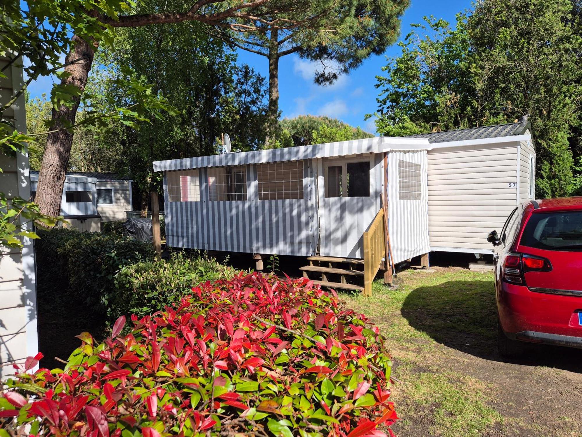 Superbe Mobil Home 6-8 Personnes Сен-Жан-де-Мон Экстерьер фото